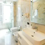 Grand White Берат