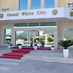 Отель Grand White Берат