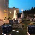 Отель Grand White 4*