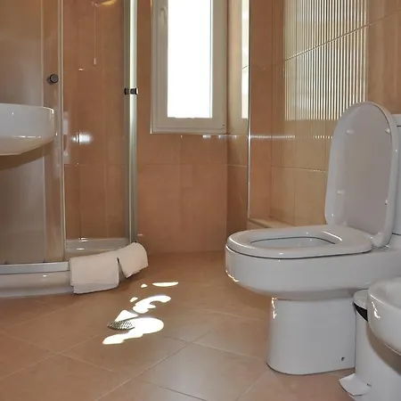 Grand White Отель Берат