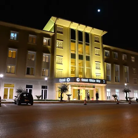 Отель Grand White Берат