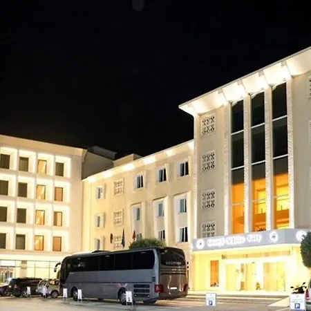 Отель Grand White