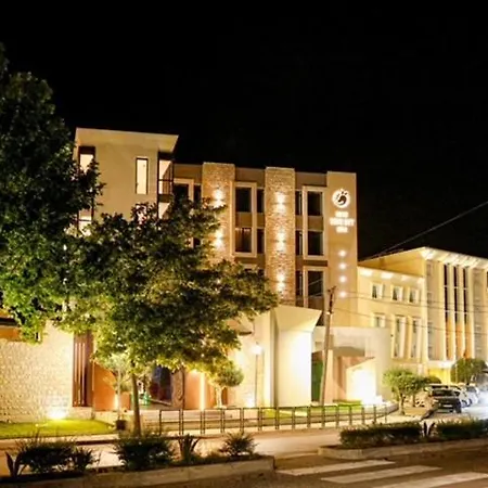 Grand White 4* Berat