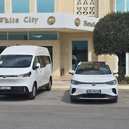 Grand White Ξενοδοχείο 4*