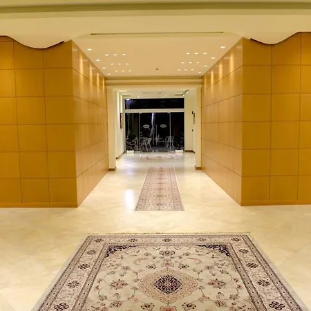 Отель Grand White 4*