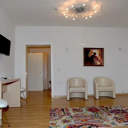 Отель Grand White 4*
