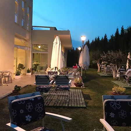 Отель Grand White 4*