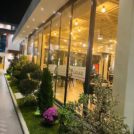 Grand White Hotel