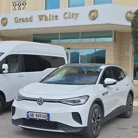 Grand White Berat