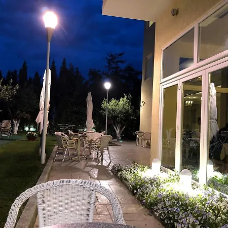 Grand White Hotell Berat