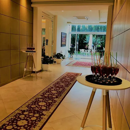 Grand White Hotell Berat