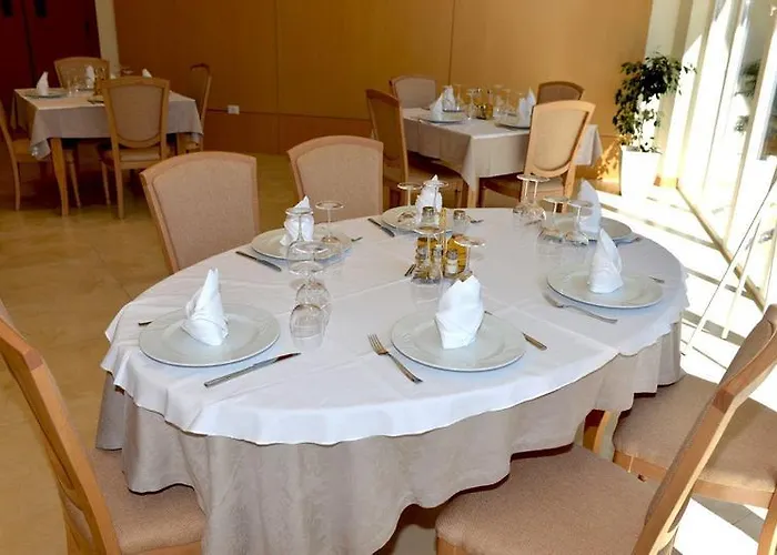 Grand White Hotel
